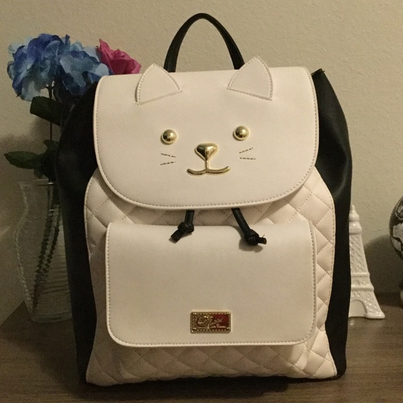 Betsey Johnson Handbags - 🔥Final Price🔥 Betsey Johnson Cat Backpack